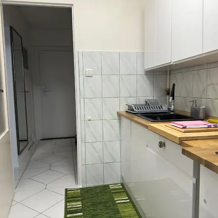 Bazylianska - 100m Do Metra 