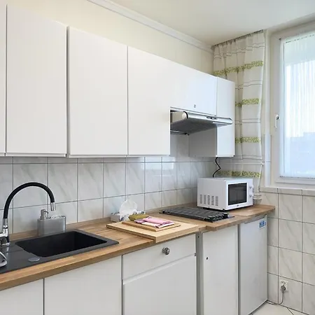 Bazylianska - 100m Do Metra 