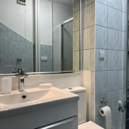 Apartment Bazylianska - 100m Do Metra 